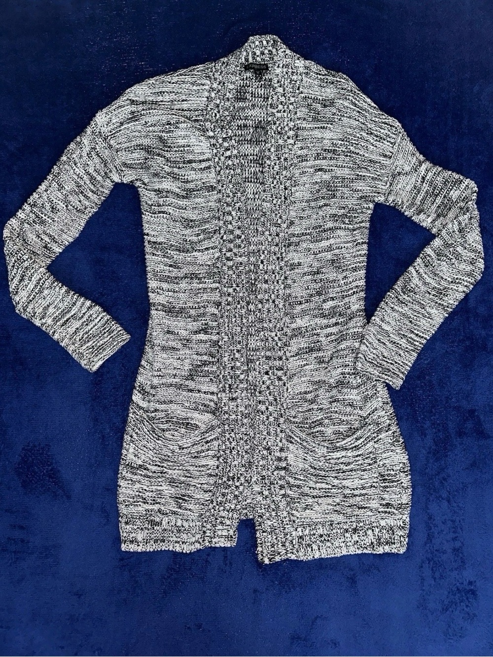 Express Womens Black/White pullover long sweater size XS Cardigan Open Front